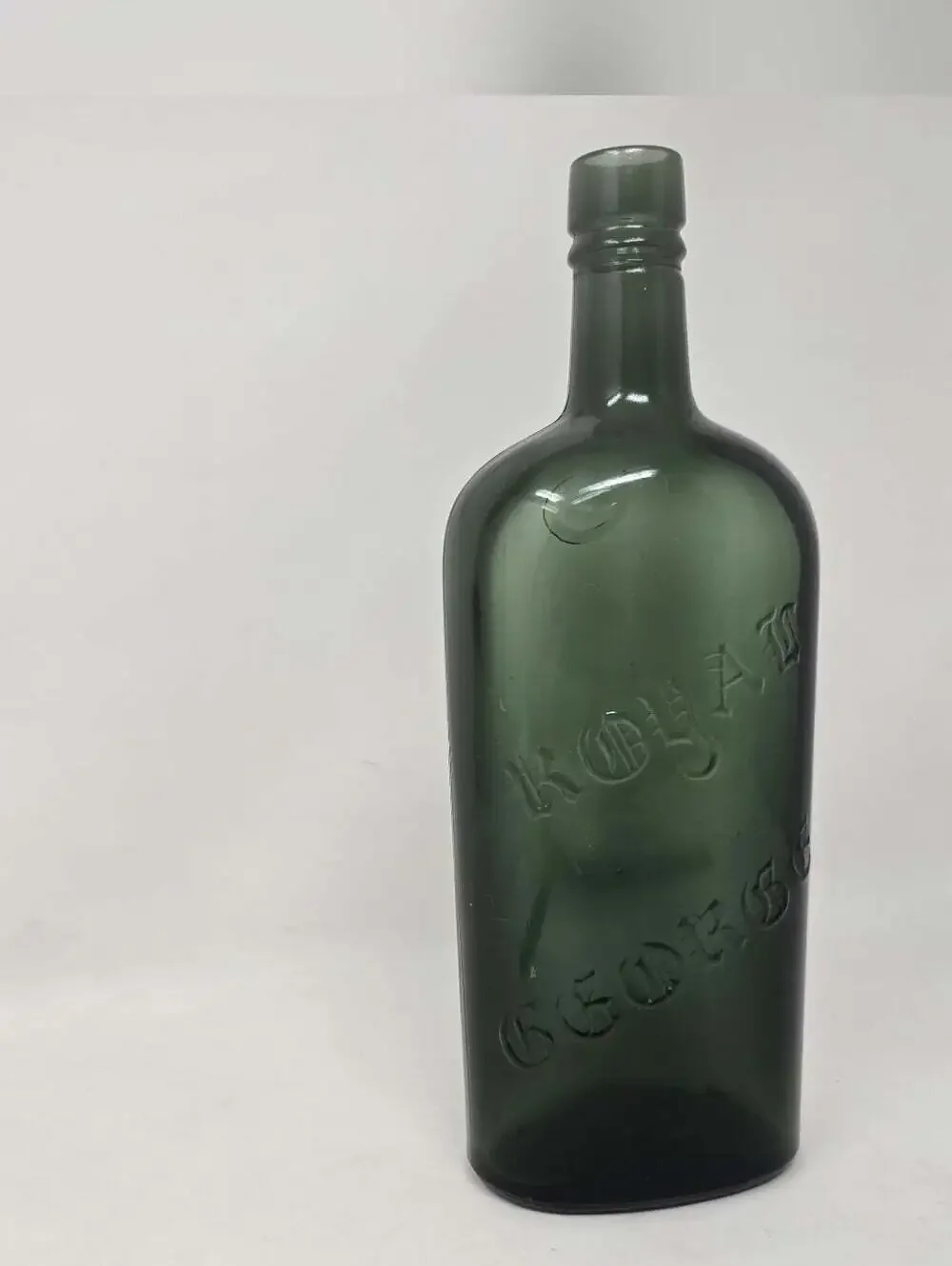 Royal George Vintage Scotch Whiskey Liquor Bottle Dark Green Vintage 50s 60s 40s